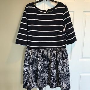 Taylor Woman navy patterned stretch dress 22W NEW